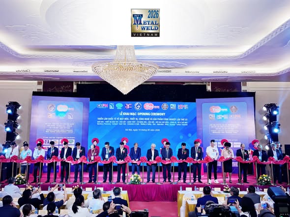 Không khí tưng bừng và nhộn nhịp tại lễ khai mạc triển lãm METAL & WELD EXPO 2026.